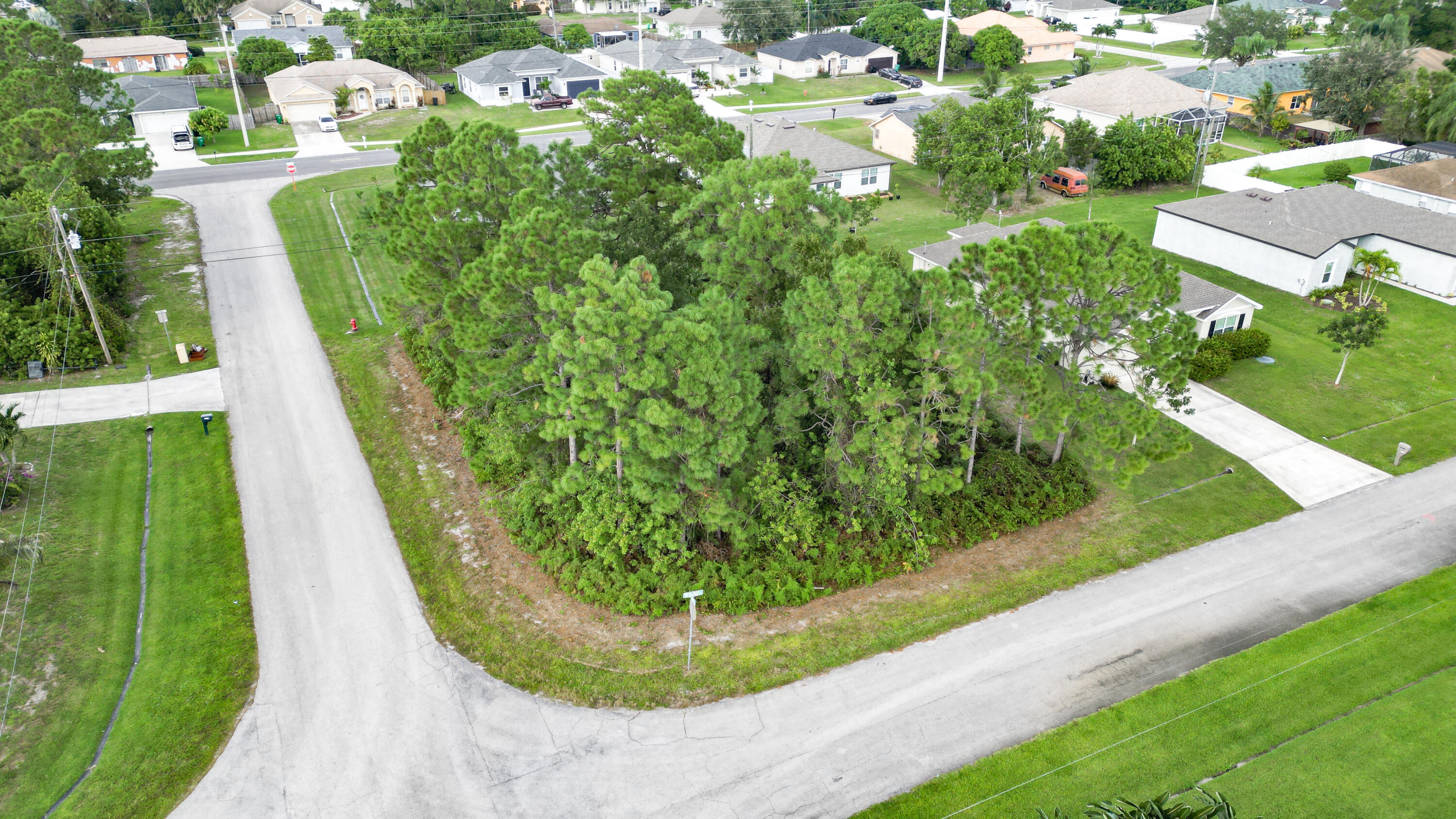1281 SW Kapok Avenue, Port St. Lucie