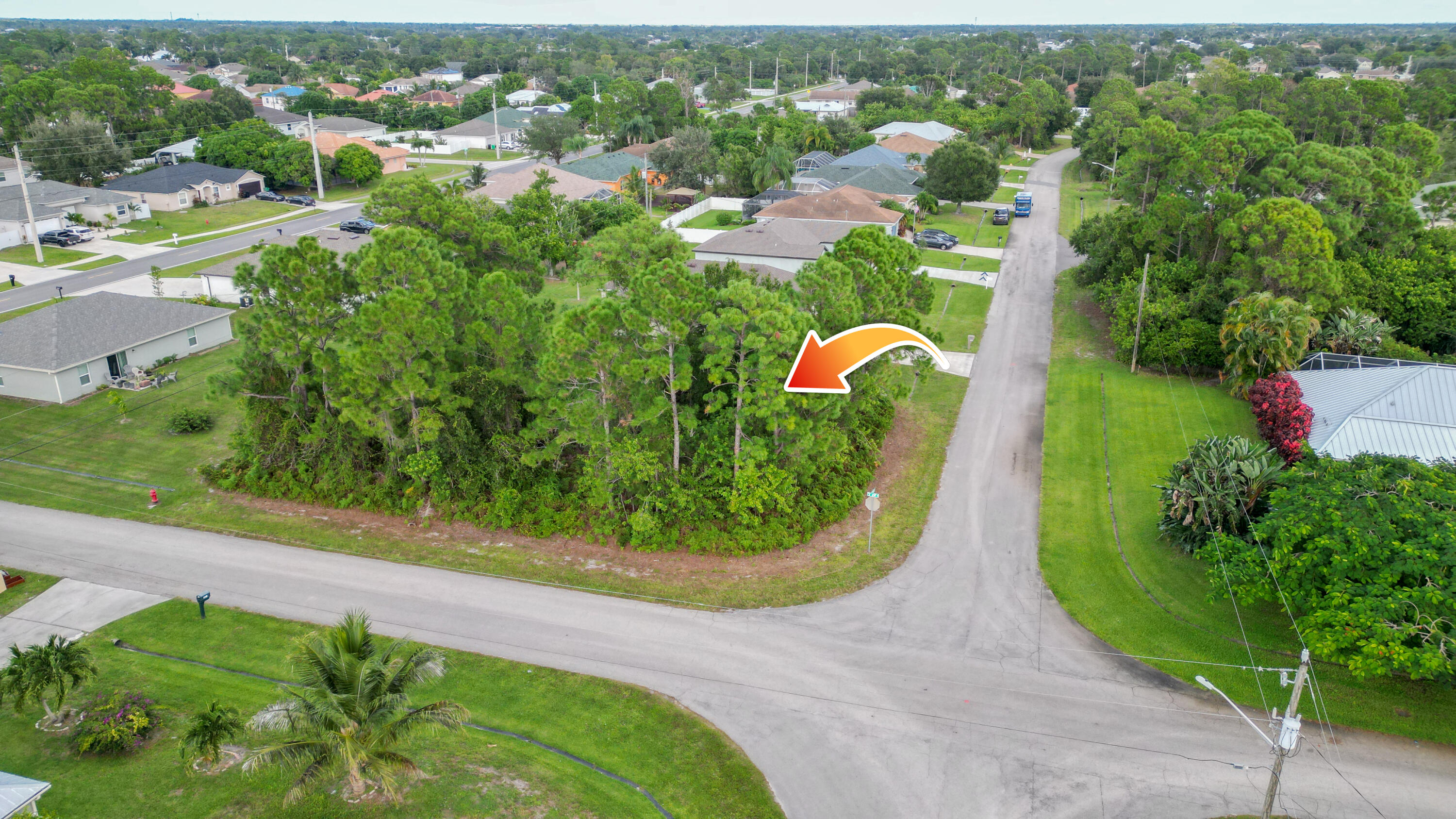 1281 SW Kapok Avenue, Port St. Lucie