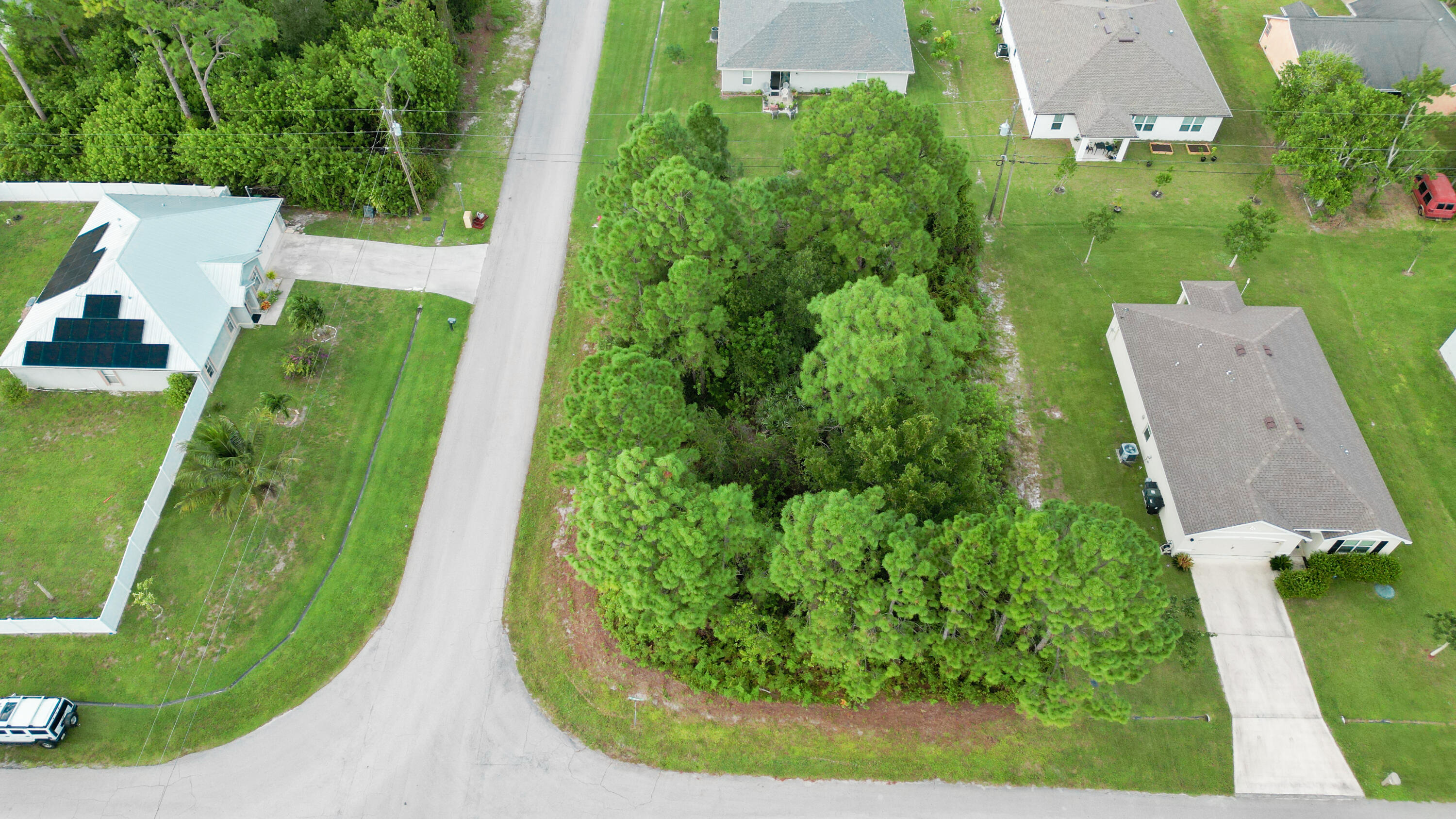 1281 SW Kapok Avenue, Port St. Lucie