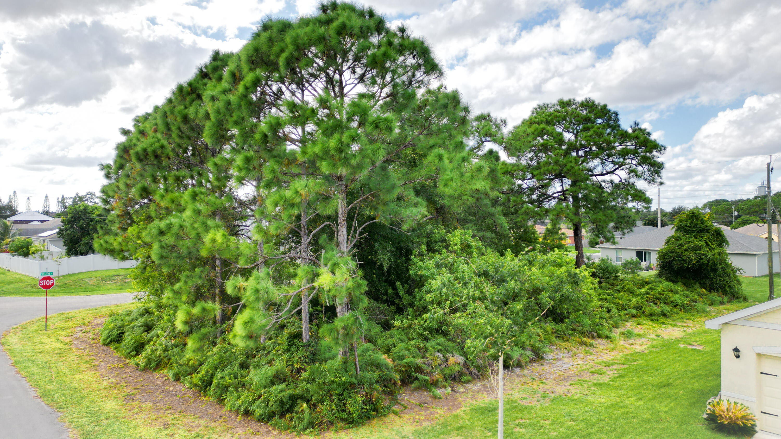 1281 SW Kapok Avenue, Port St. Lucie