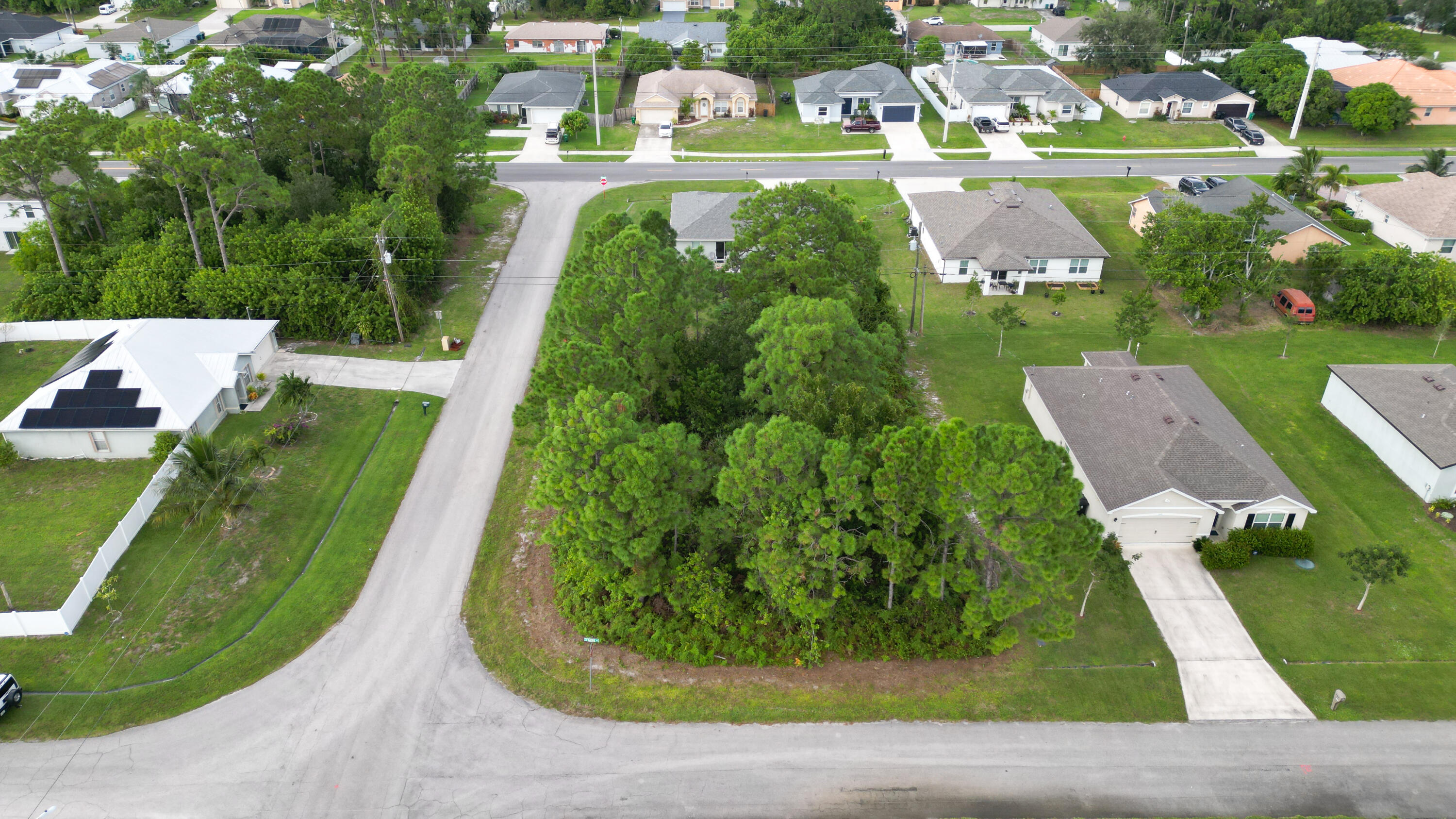 1281 SW Kapok Avenue, Port St. Lucie