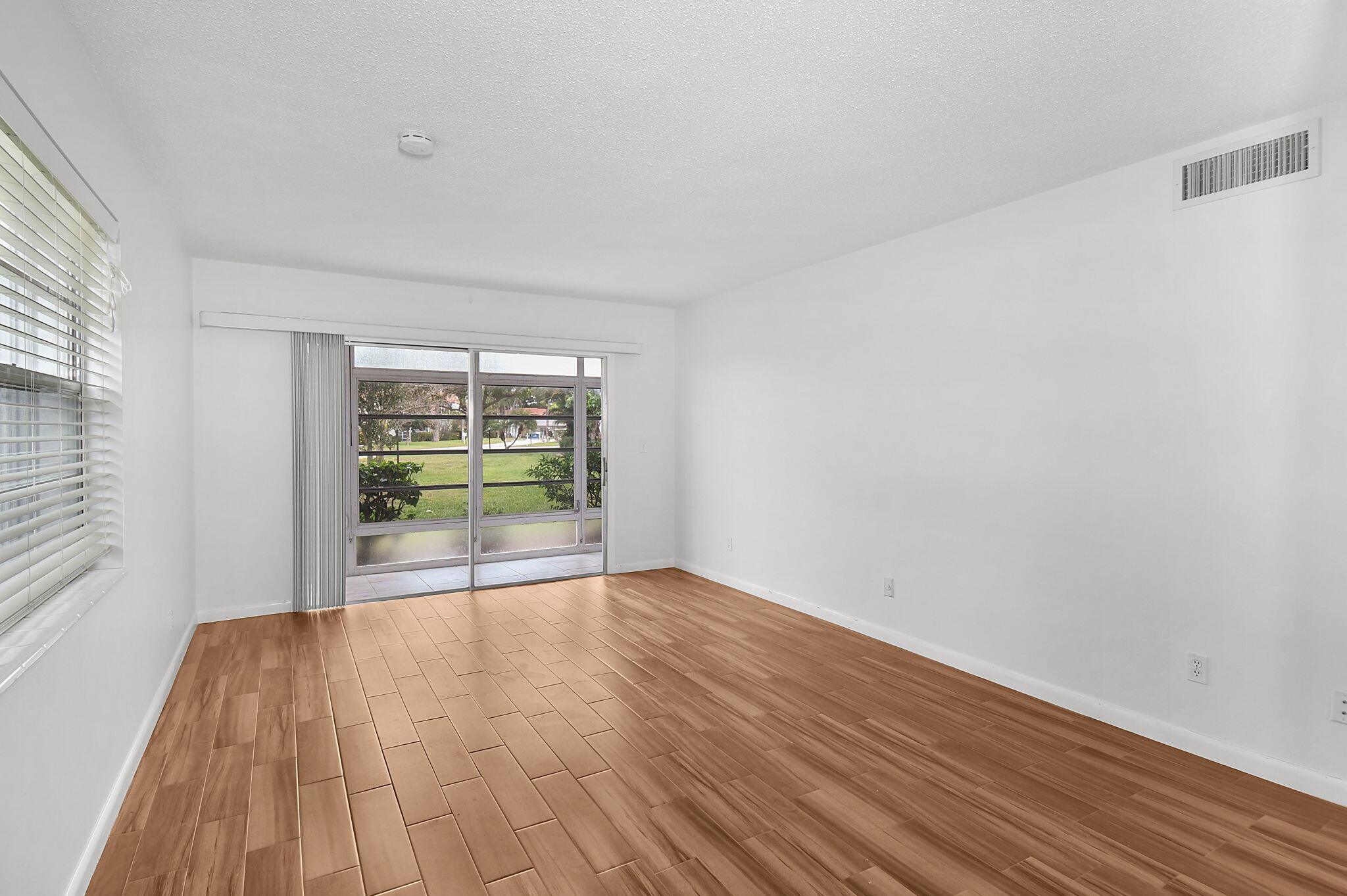 2600 SE Ocean Boulevard S7