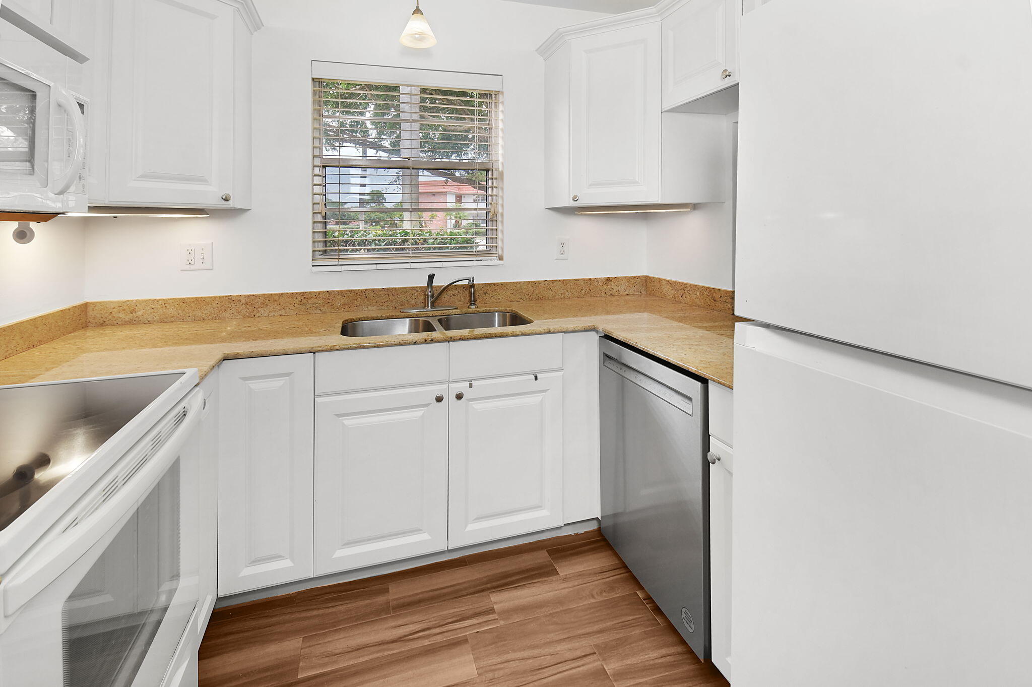 2600 SE Ocean Boulevard S7