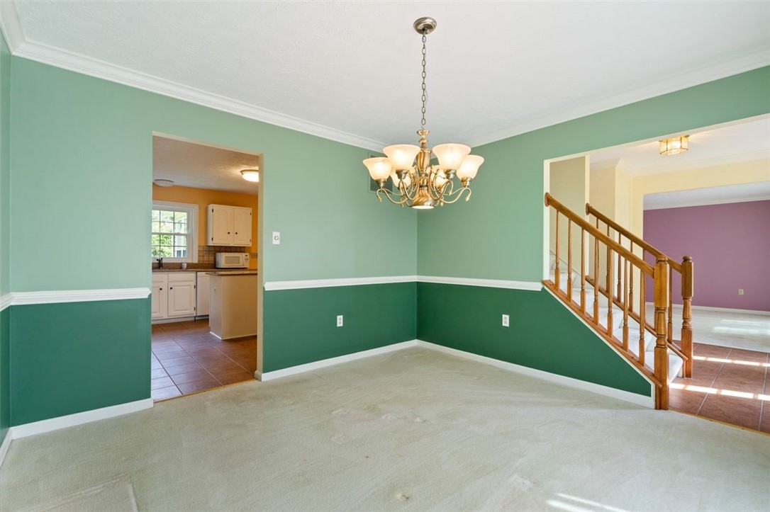 121 Elmhurst Dr