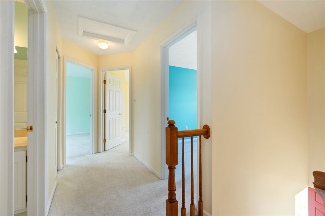 121 Elmhurst Dr