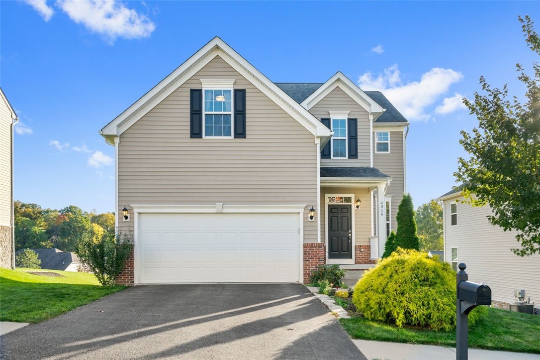 4016 Fieldcrest Dr