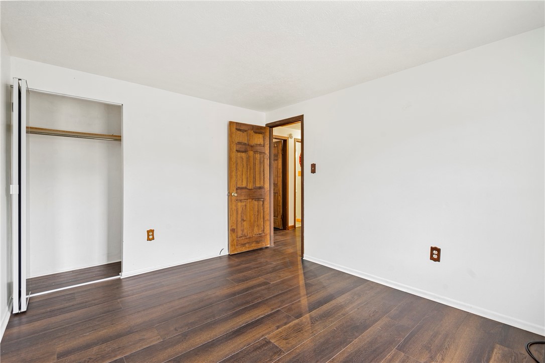 16 Fawnvue Dr