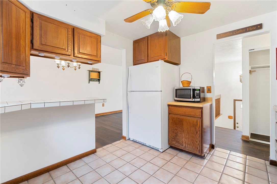 16 Fawnvue Dr