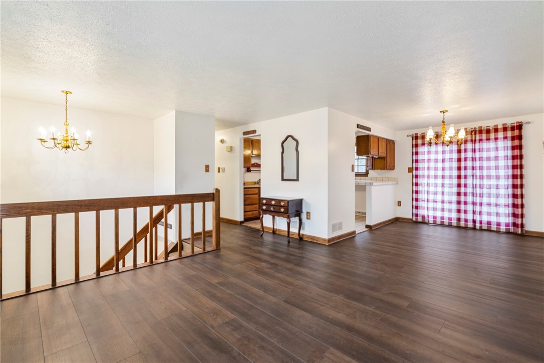16 Fawnvue Dr
