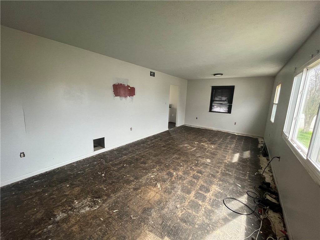 7004 Grand Ave