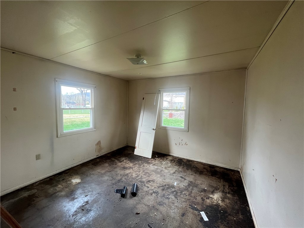 7004 Grand Ave