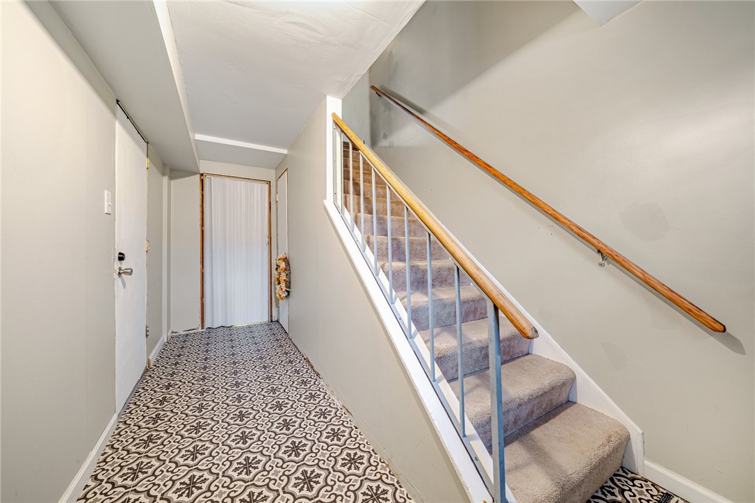 102 Westfield Dr