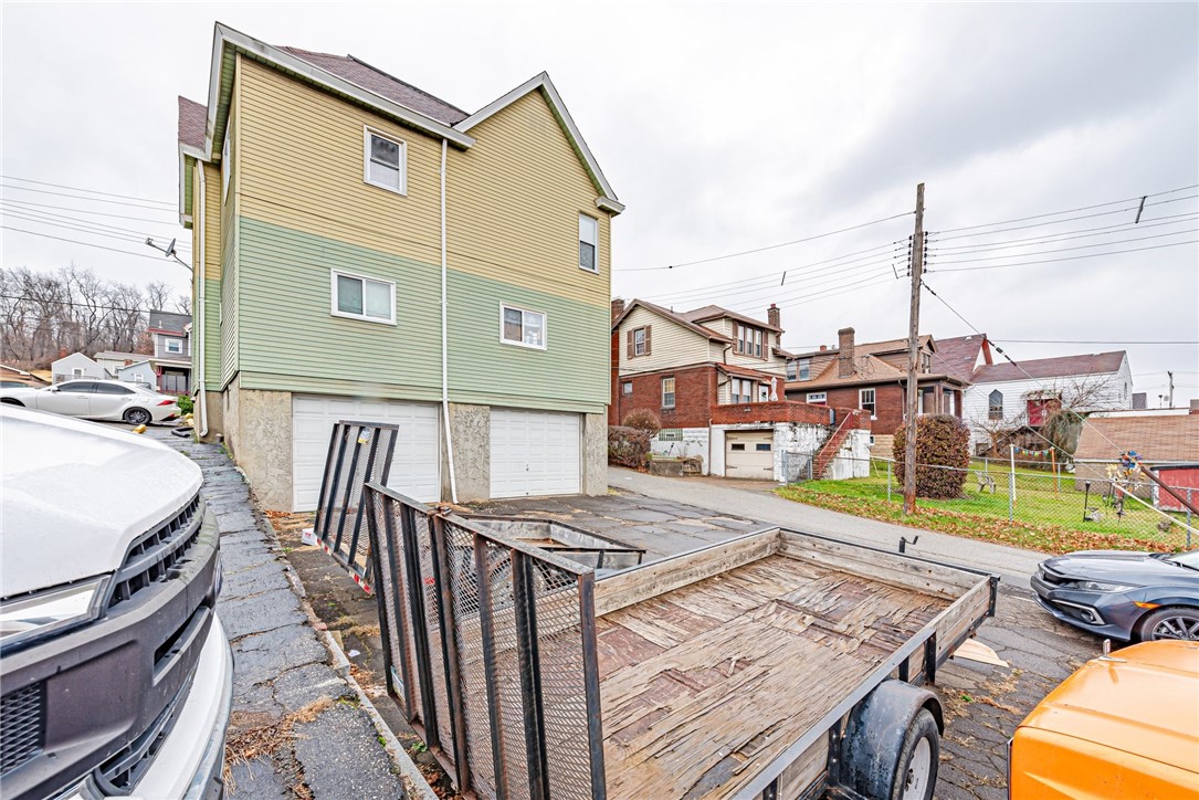219 5th St