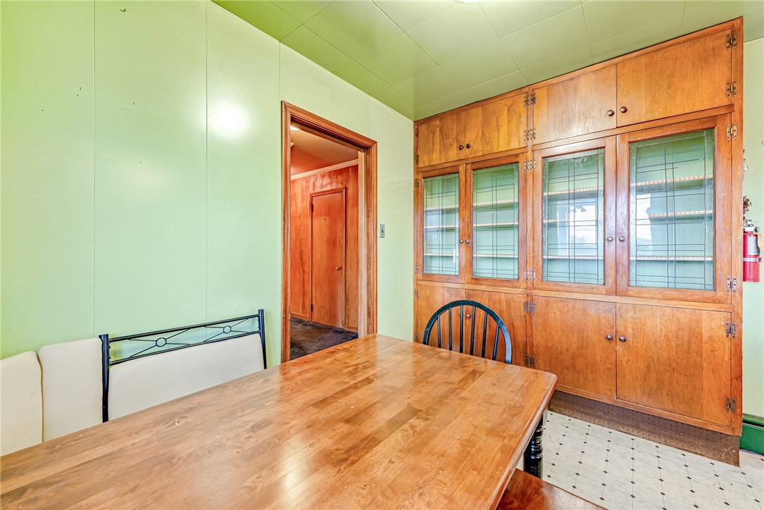 429 Morris Avenue