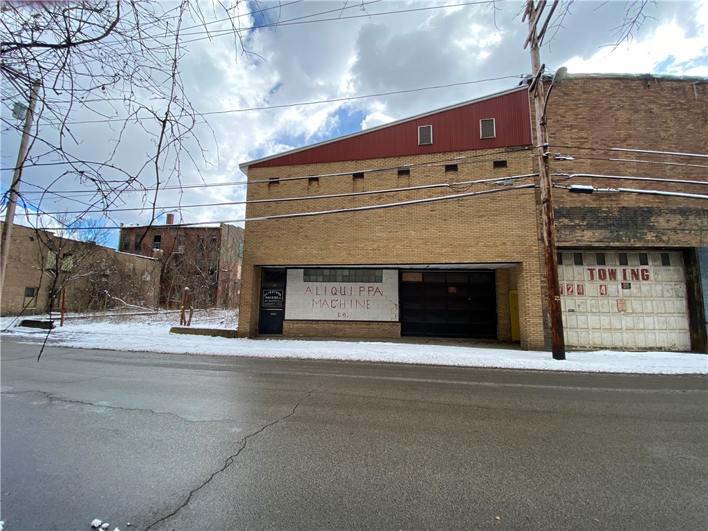 347 Sheffield Ave