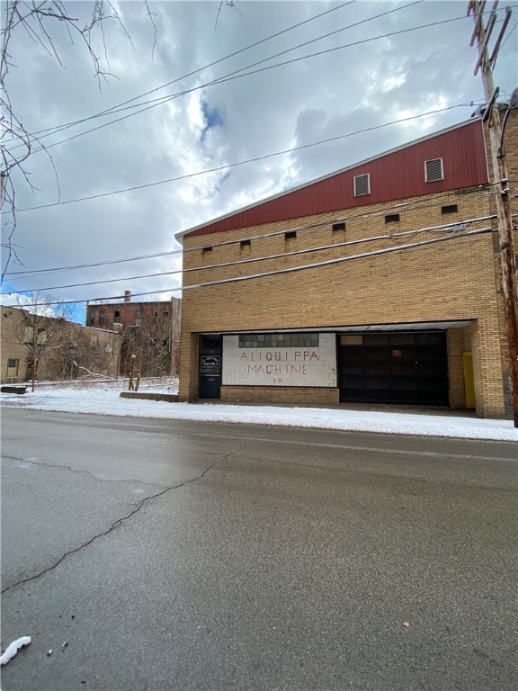 347 Sheffield Ave