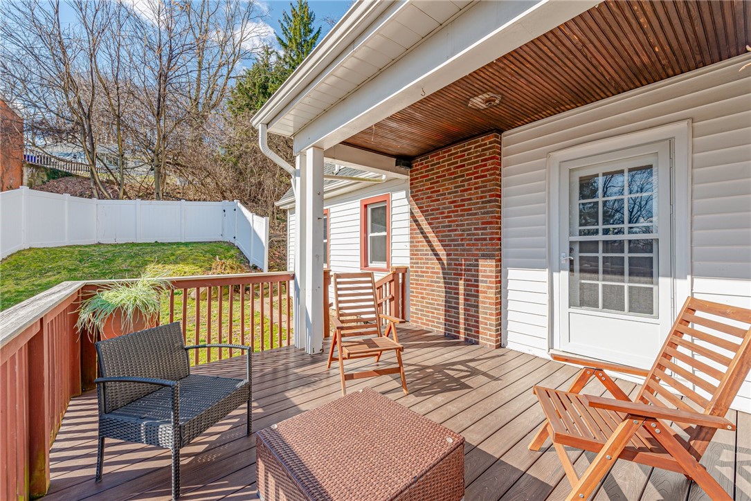 1036 Woodlawn Dr