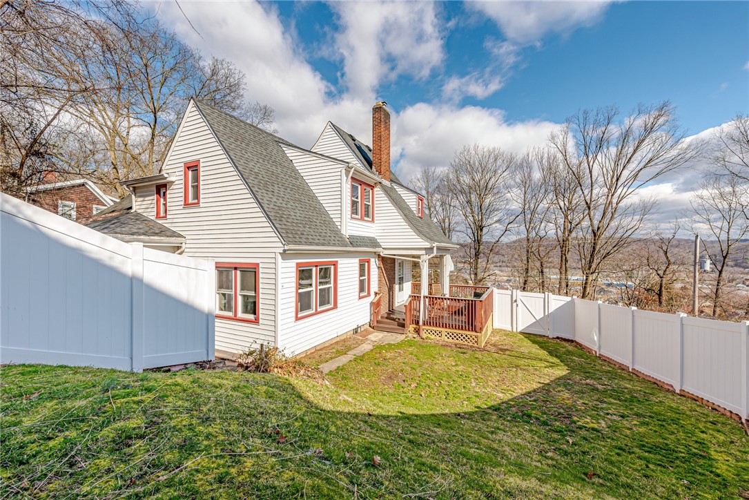 1036 Woodlawn Dr