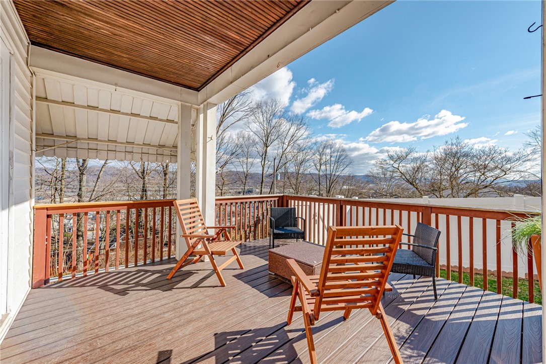 1036 Woodlawn Dr