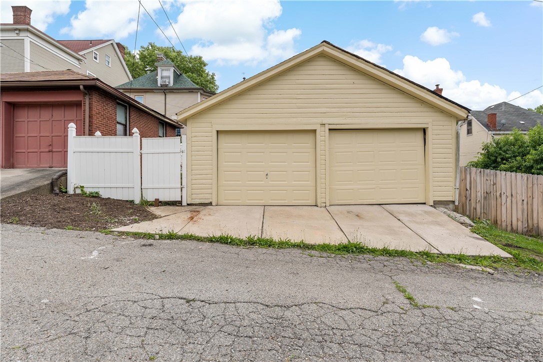 221 Harrison Ave