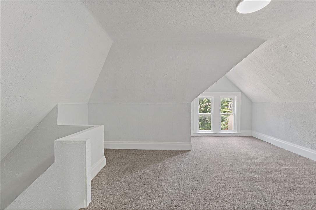 221 Harrison Ave