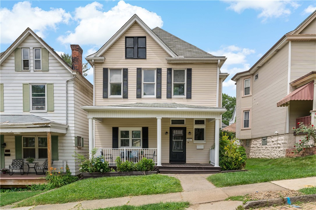 221 Harrison Ave