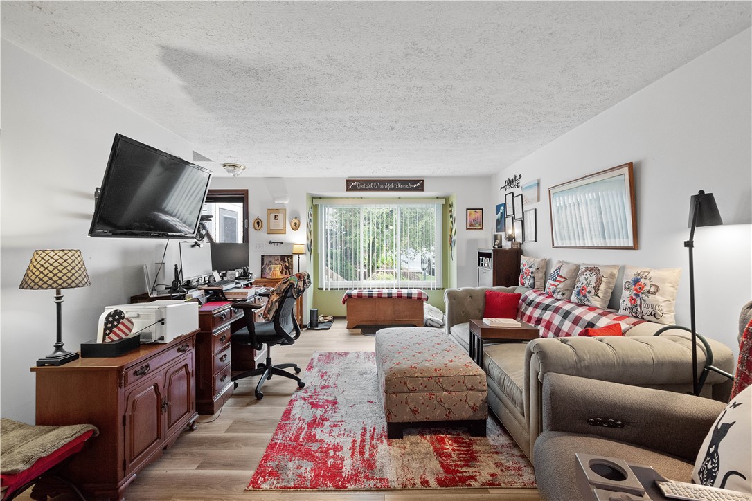 210 Serendipity Dr