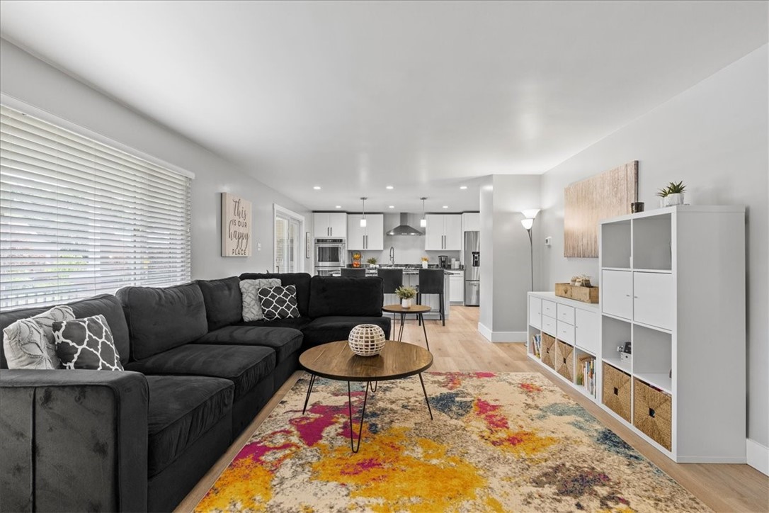 2503 SILVER OAK DRIVE
