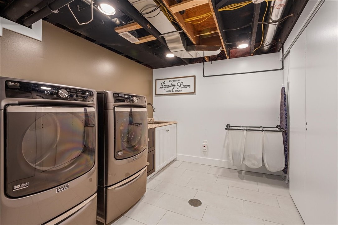 2503 SILVER OAK DRIVE