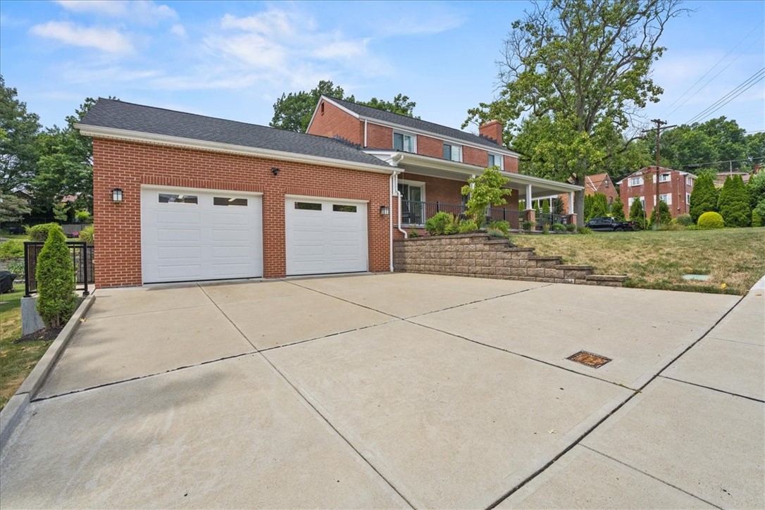 2503 SILVER OAK DRIVE