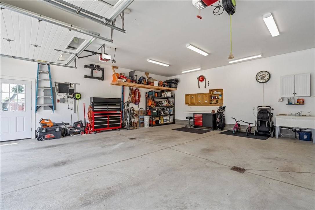 2503 SILVER OAK DRIVE
