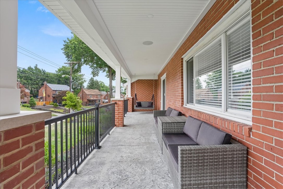 2503 SILVER OAK DRIVE