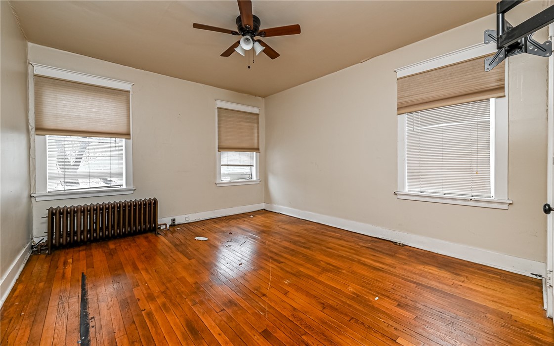111 N Dallas