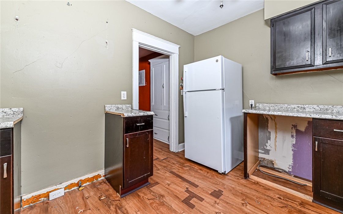 6861 Penn