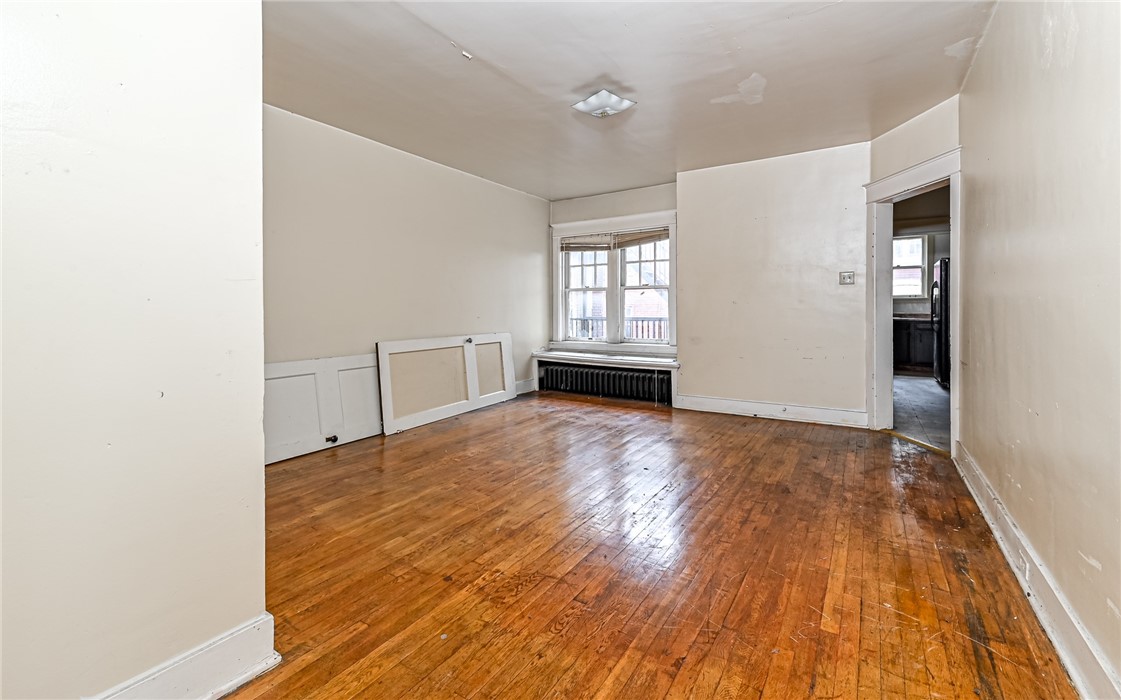 6861 Penn