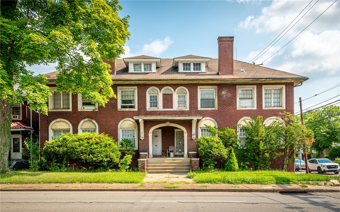 6861 Penn