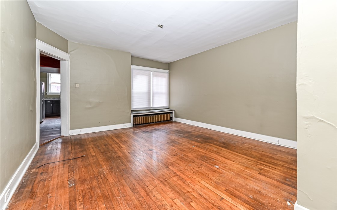 6861 Penn
