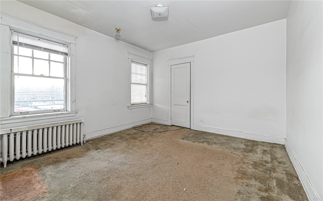 6861 Penn