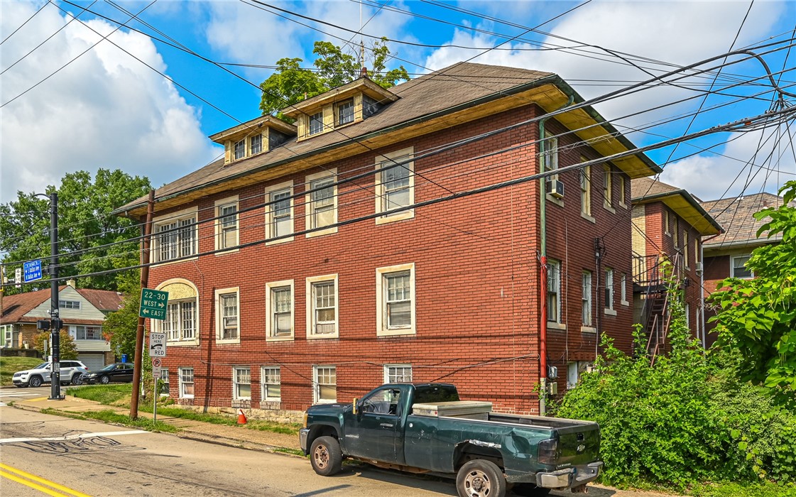6861 Penn