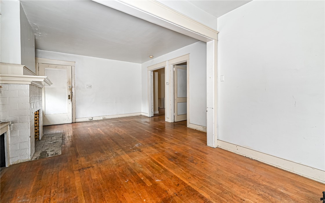 6861 Penn