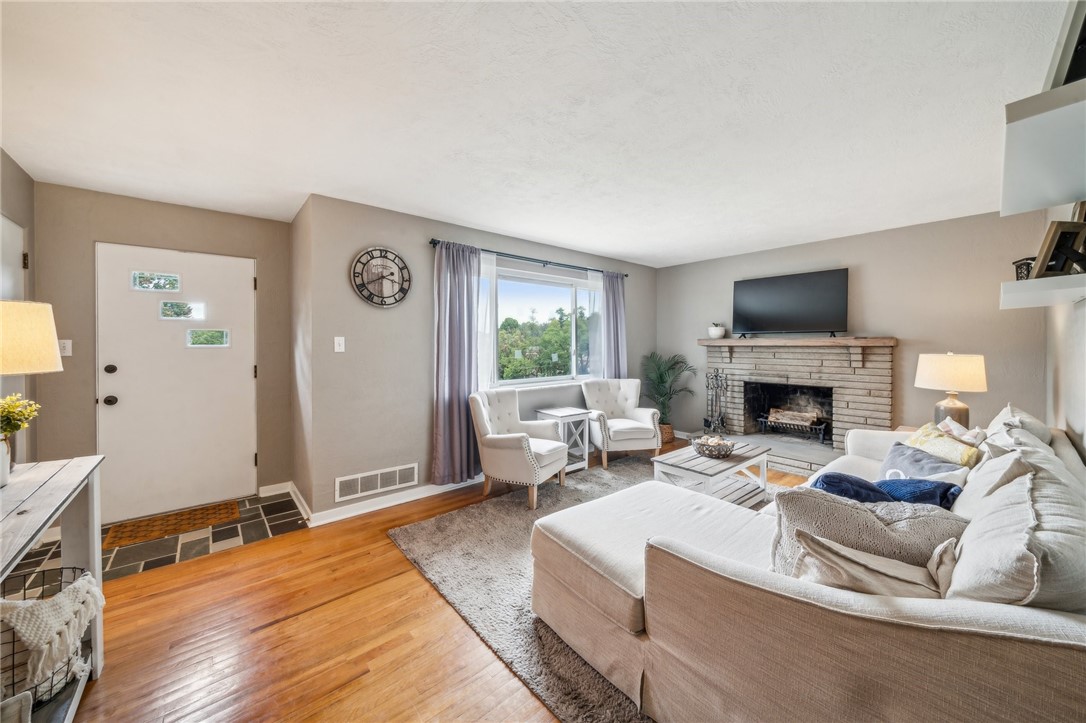 310 Conroy Dr