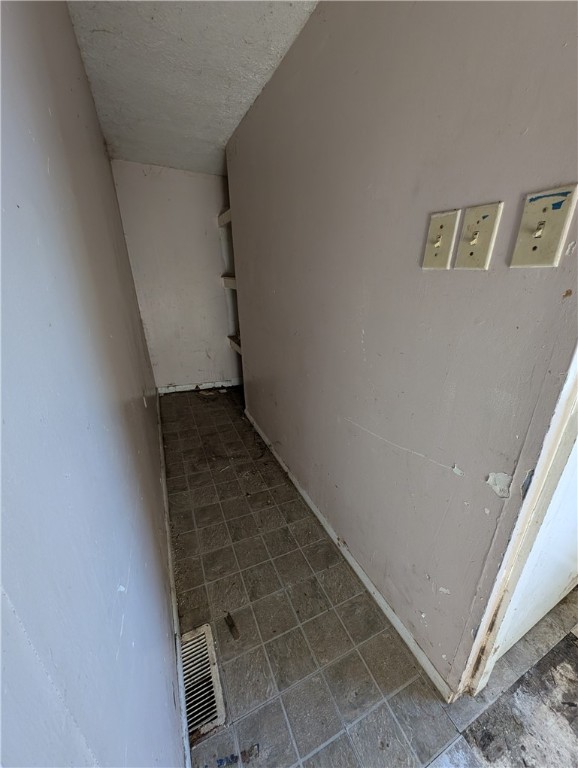 271 4th Ave