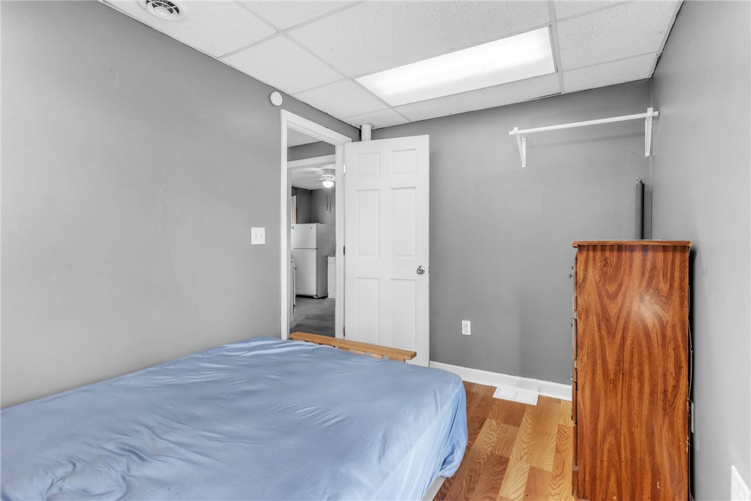 208-210 Mcclure St