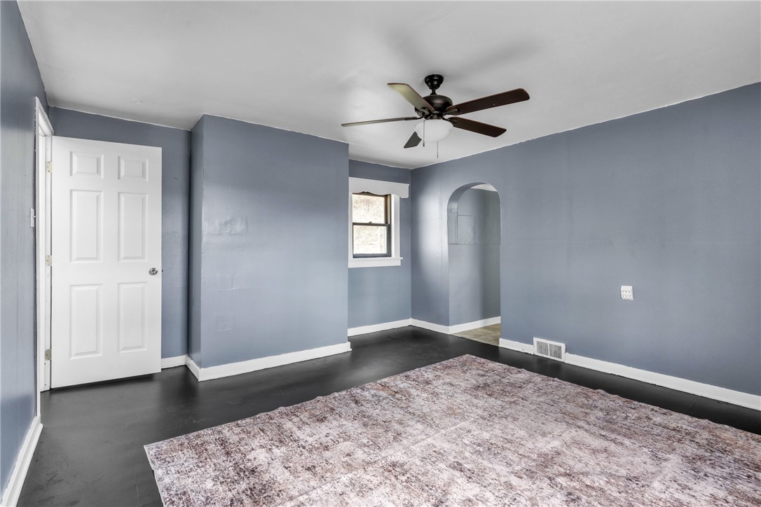 208-210 Mcclure St