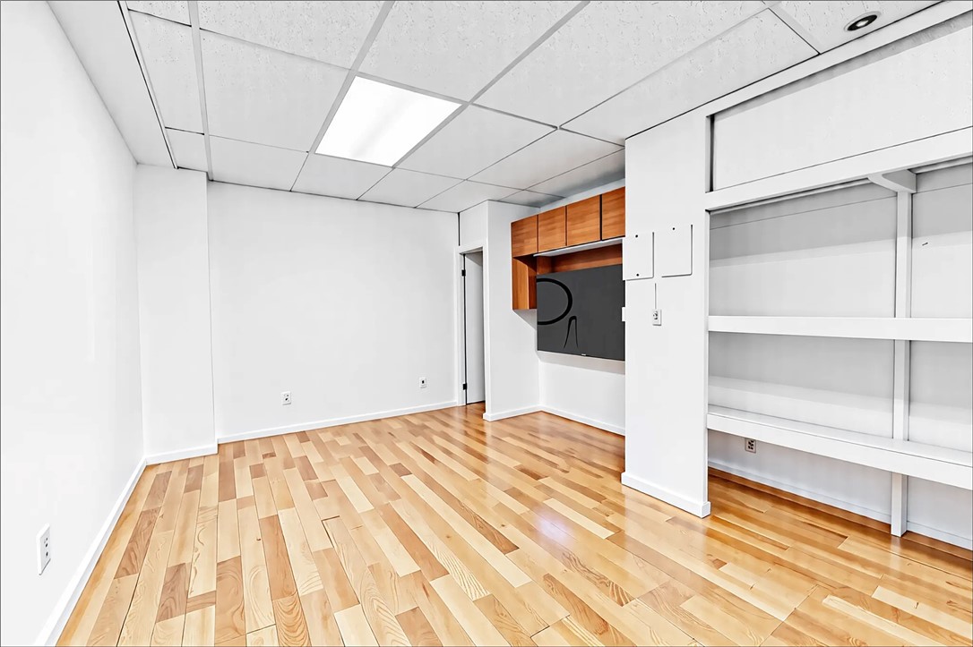 208-210 Mcclure St