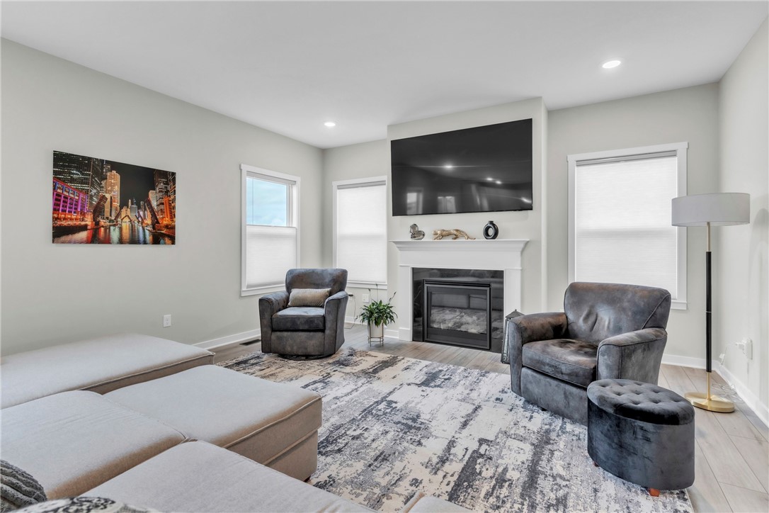 159 Twin Oaks Dr