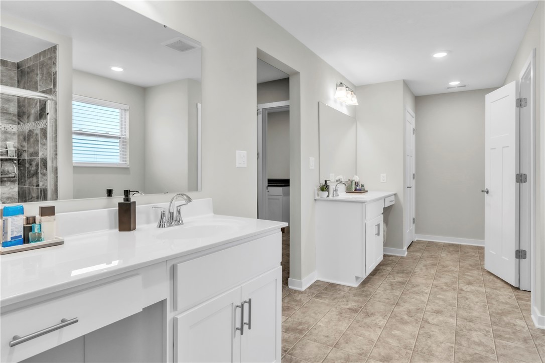 159 Twin Oaks Dr