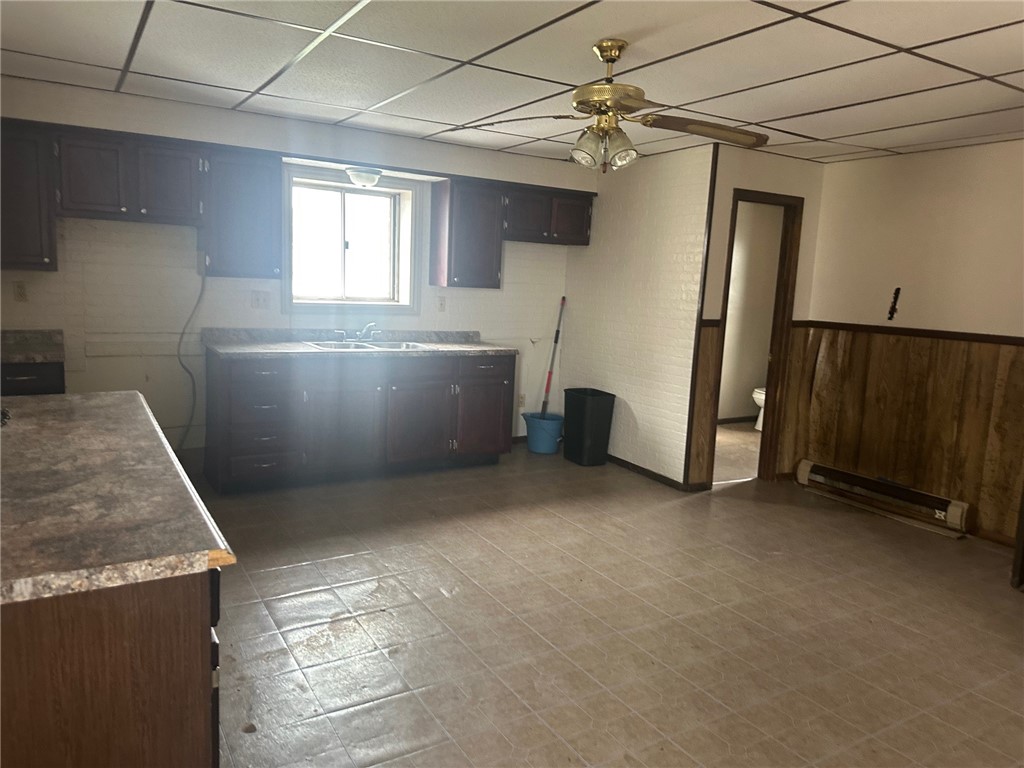 221 S Main St