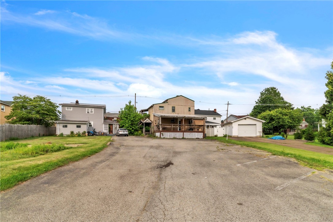 221 S Main St
