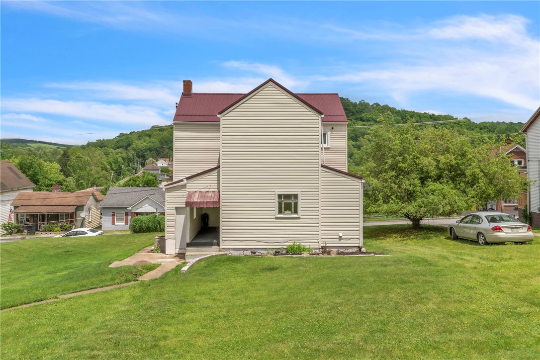 104 Highland Ave
